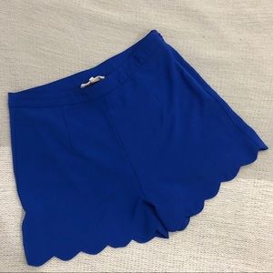 Altar’d State Scalloped Edge Short. L